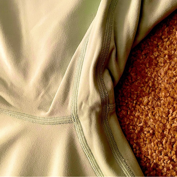 Lululemon Align Size 8 leggings - Picture 4 of 5